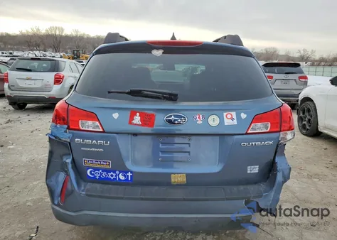 2013 Subaru Outback 2.5I Limited z USA, uszkodzony, nr VIN 4S4BRCKCXD3213920